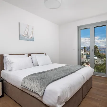 Exclusive Soho Center With Pool And Terrace Apartment Opatija