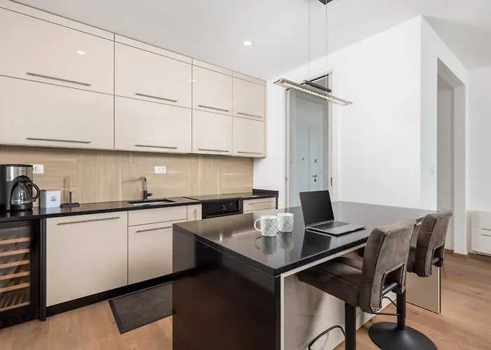 Exclusive Soho Center With Pool And Terrace Apartment