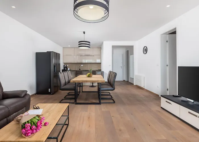 Exclusive Soho Center With Pool And Terrace Apartment Opatija