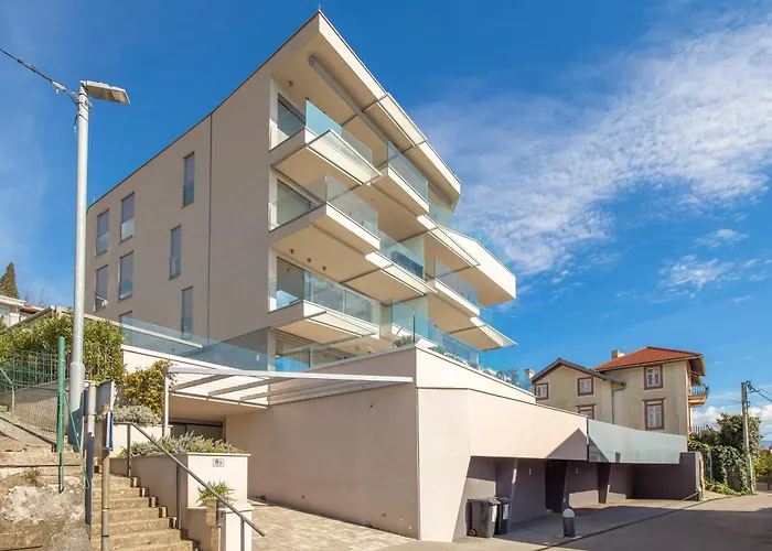 Exclusive Soho Center With Pool And Terrace