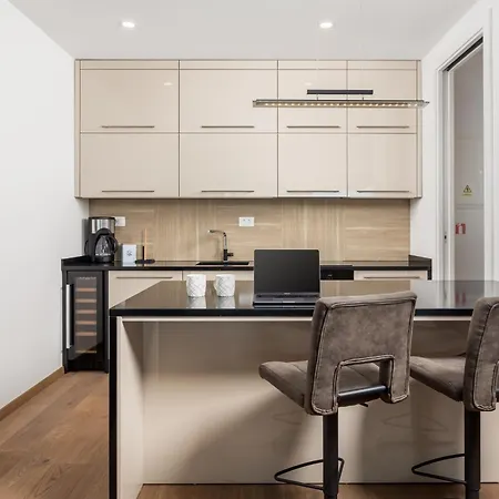 Exclusive Soho Center With Pool And Terrace *