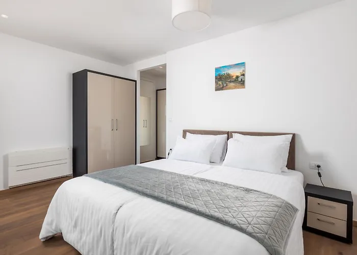 Exclusive Soho Center With Pool And Terrace *