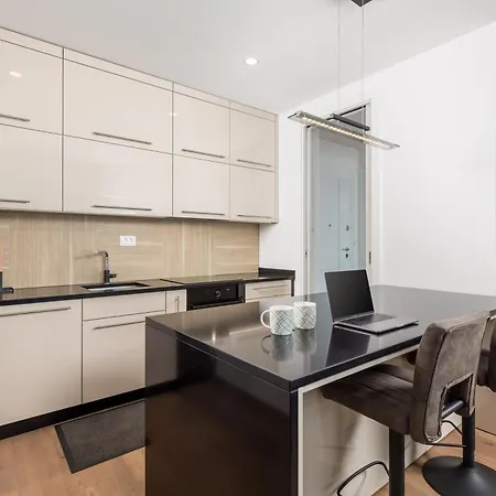 Exclusive Soho Center With Pool And Terrace Daire